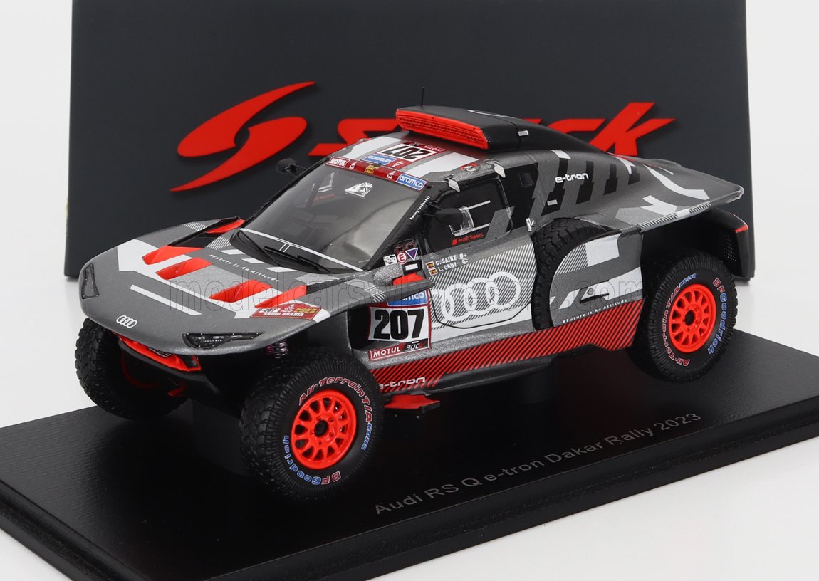 1:43 AUDI Q E-tron Rs Team Audi Sport №207 Rally Dakar (2023) Carlos Sainz - Lucas Cruz, Grey Silver Black - S4558