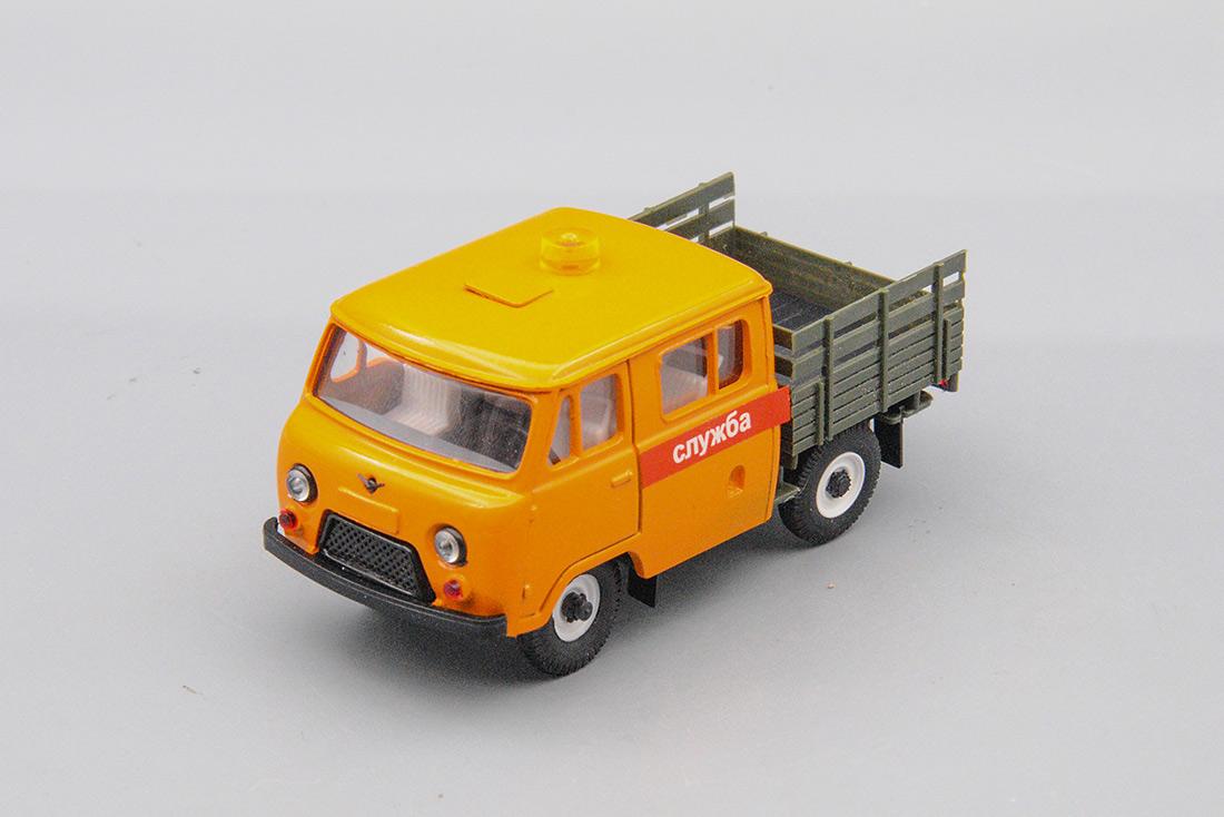 1:43 УАЗ 39094 фермер, бортовой Аварийная служба, оранжевый - 1595301