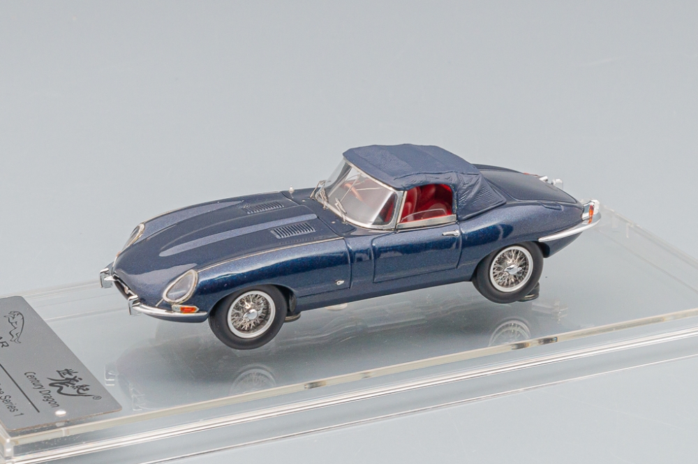 1:43 Jaguar E-Type Series 1 Soft Top 1961 (indigo) - CDJG-1002D