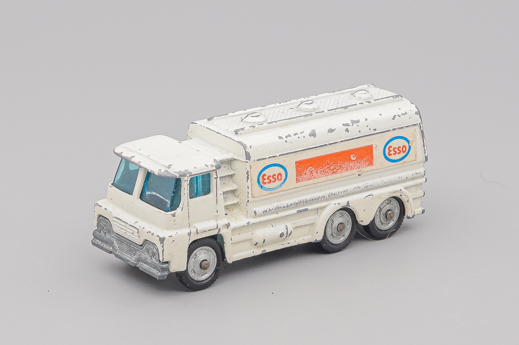 GUY Warrior Tanker 'Esso', white - 014-X1