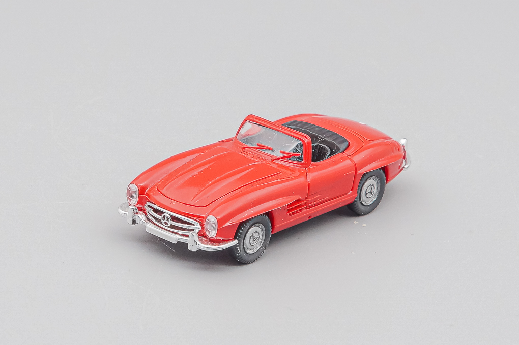 1:87 MERCEDES-BENZ 300 SL Roadster, carminered / black - 8340220-X1