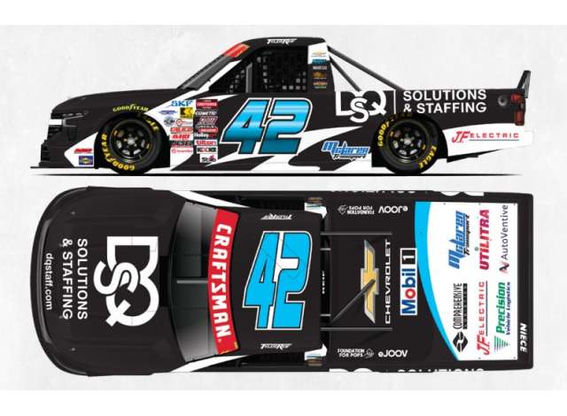 1:24 CHEVROLET Silverado #42 Tyler Reif *DQS Solutions & Staffing, black/blue 2026 - T422624DQSTZ