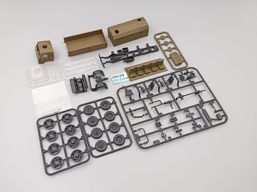 1:72 Сборная модель Камский 5350 с бронемодулем ММ-501 - LEE-61011