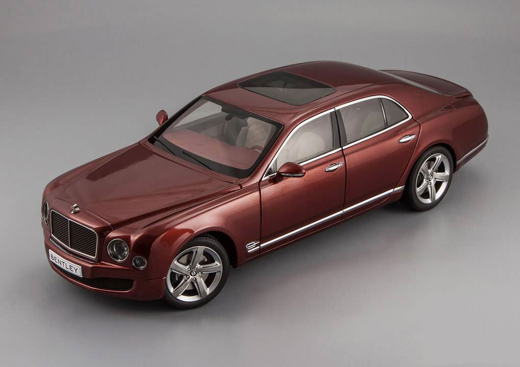 1:18 BENTLEY Mulsanne Speed (2014), rubino red - 08910R