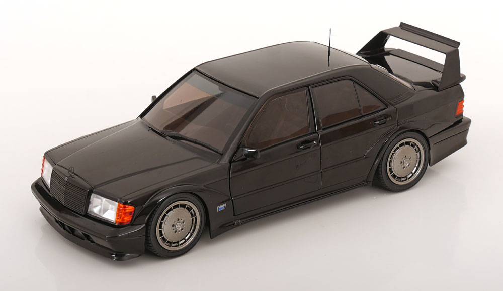 1:18 MERCEDES-BENZ 190 W201 EVO II (1990), black - S1801012