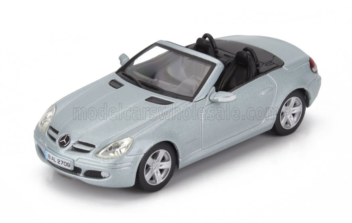 1:43 MERCEDES-BENZ Slk-class Slk 200 Kompressor Spider Cabriolet (2004), silver - ABDEA036