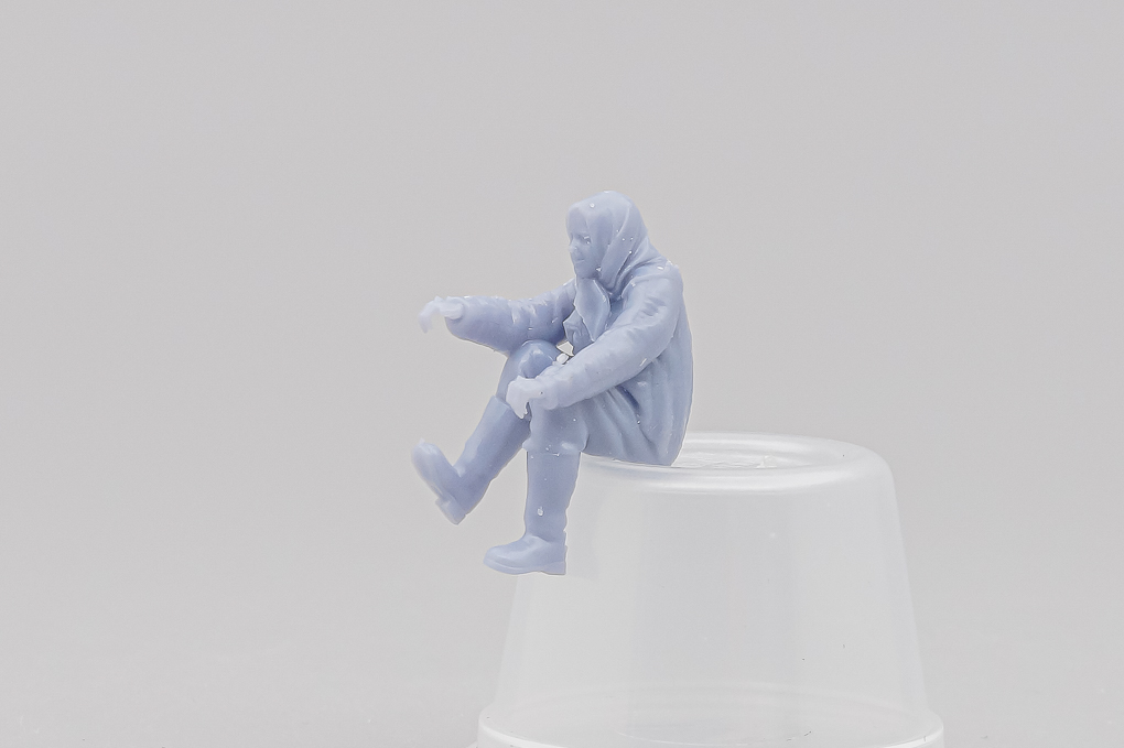 1:43 Фигурка трактористка АСХТЗ-НАТИ (СТЗ-3, СТЗ-8, СТЗ-8м, ХТЗ-3, АТЗ-3, Д-159, ЭТ-5 ЭНИН), неокрашенная - DMS-43010