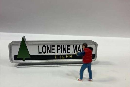 1:43 Назад в будущее: Вывеска торгового центра Lone Pine Mall *Back to the Future* Lone Pine - CTLEBTF1B