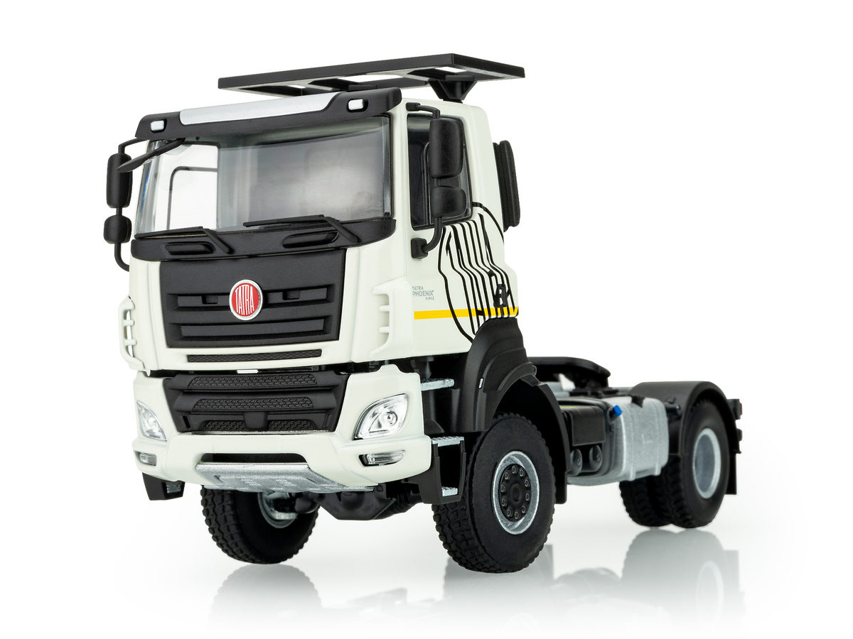 1:43 TATRA Phoenix 4x4 tractor, white - 09205