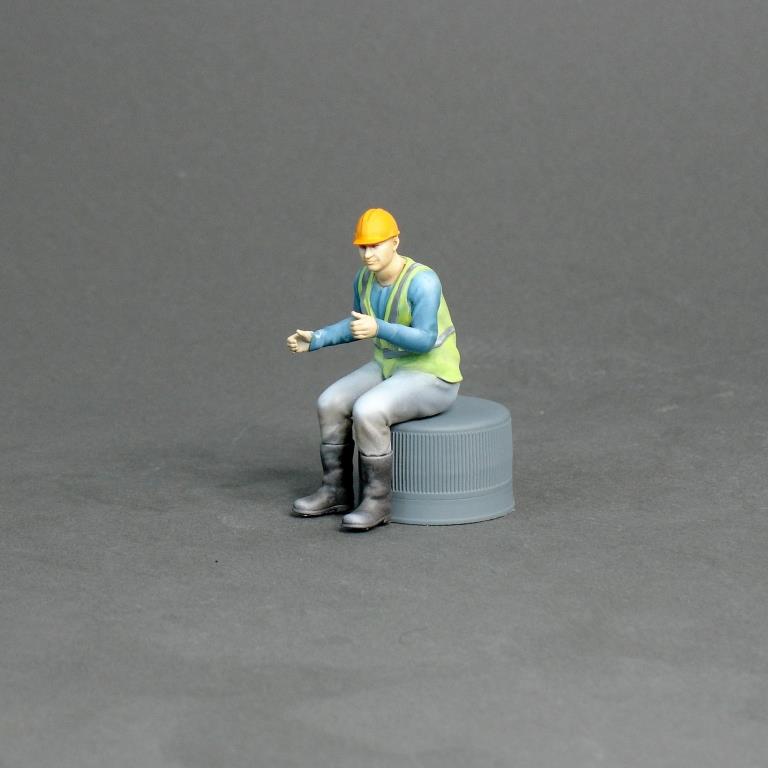 1:24 Фигура 0429 Крановщик (масштаб 1:24), окрашенная - MPF24-065okr