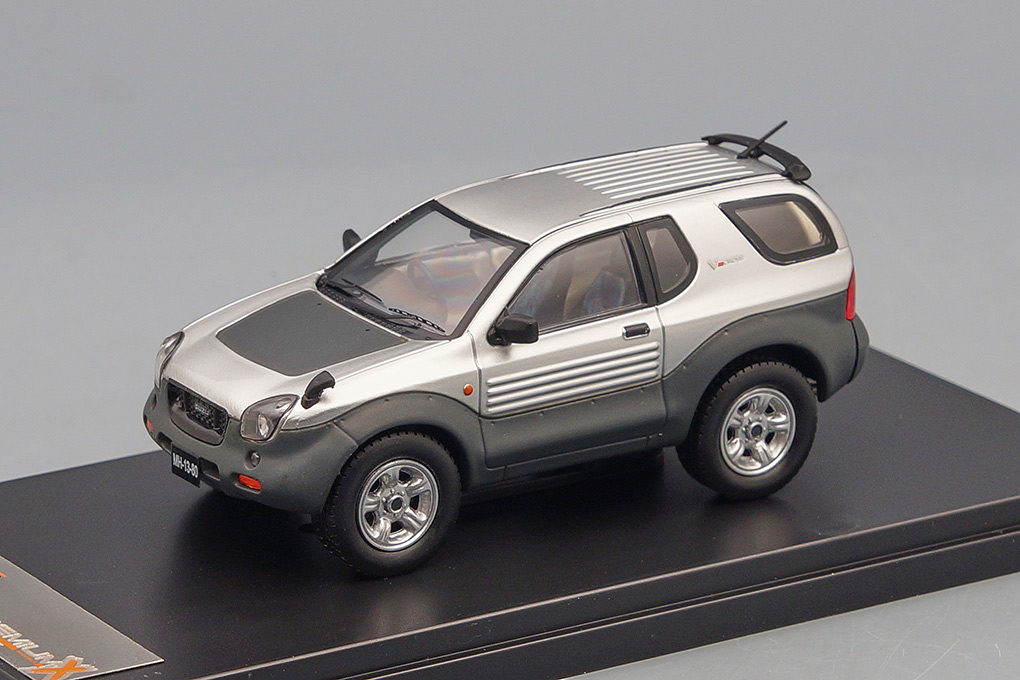 1:43 ISUZU VehiCross 4x4 (1997), silver metallic - PRD420