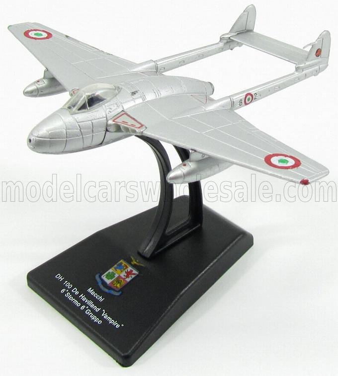 1:100 MACCHI Dh100 De Havilland Cacciabombardiere Vampire 6th Stormo 6th Gruppo Military Airplane 1946 9cm X 11.5cm, Silver - ADAAM018