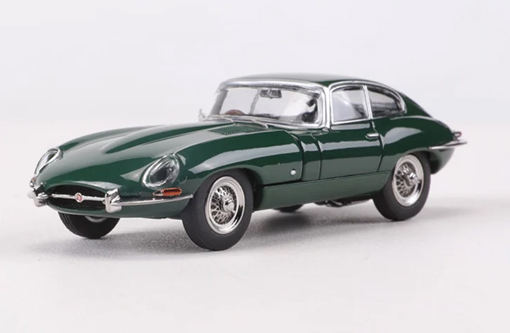 1:64 JAGUAR E-type HardTop (1961), green - 641216