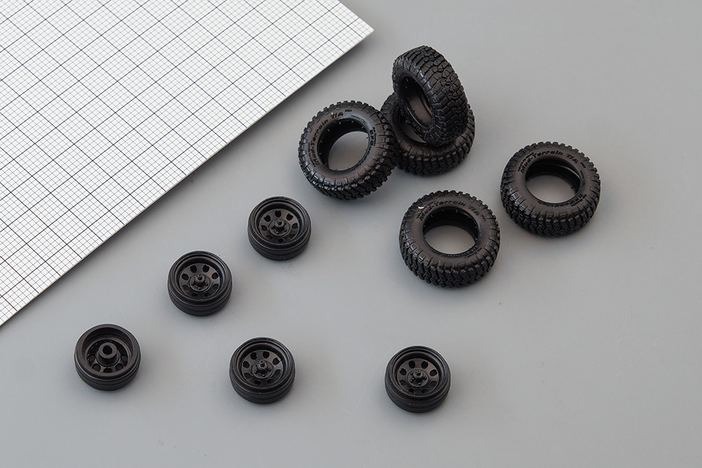 1:43 Резина BF Goodrich 31/11,5 R16 черные диски / круглые отверстия - XR-091