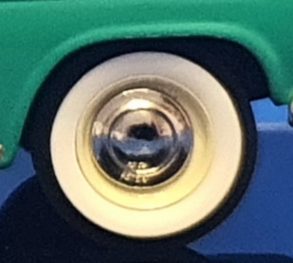 1:43 Комплект колес с вайтволлами (4 шт.) для Горький-21 в сборе (диск - кремовый) - ICVA011