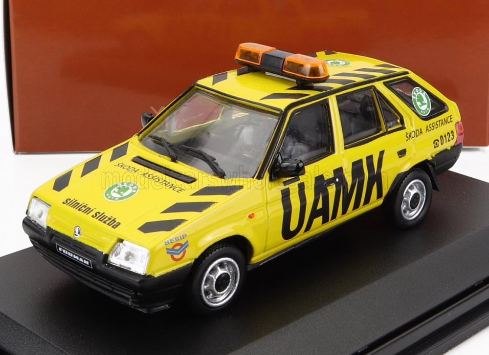 1:43 SKODA Forman Sw Station Wagon Uamk (1993), Yellow - 713XS1