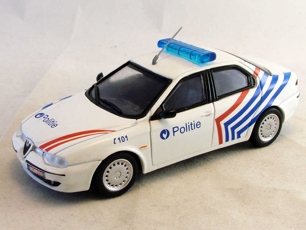 1:43 ALFA ROMEO 156 Полиция Бельгии, Полицейские Машины Мира 49, белый - PCW049
