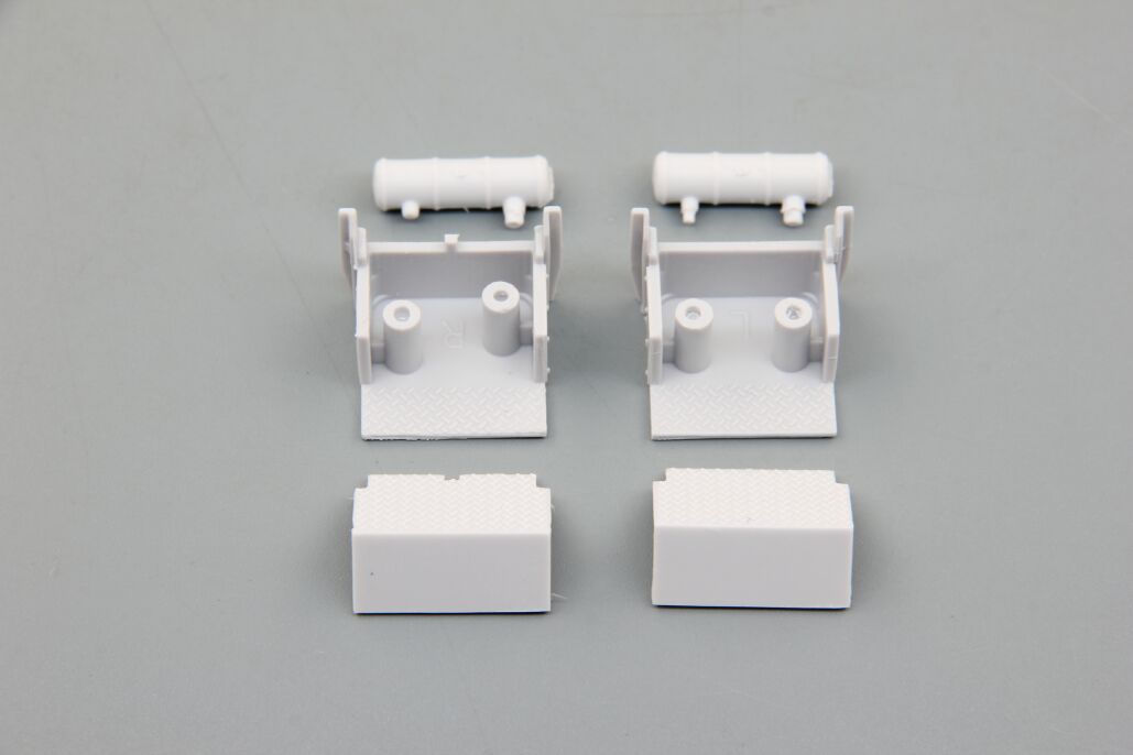 1:43 Подножки кабины - KDGR019