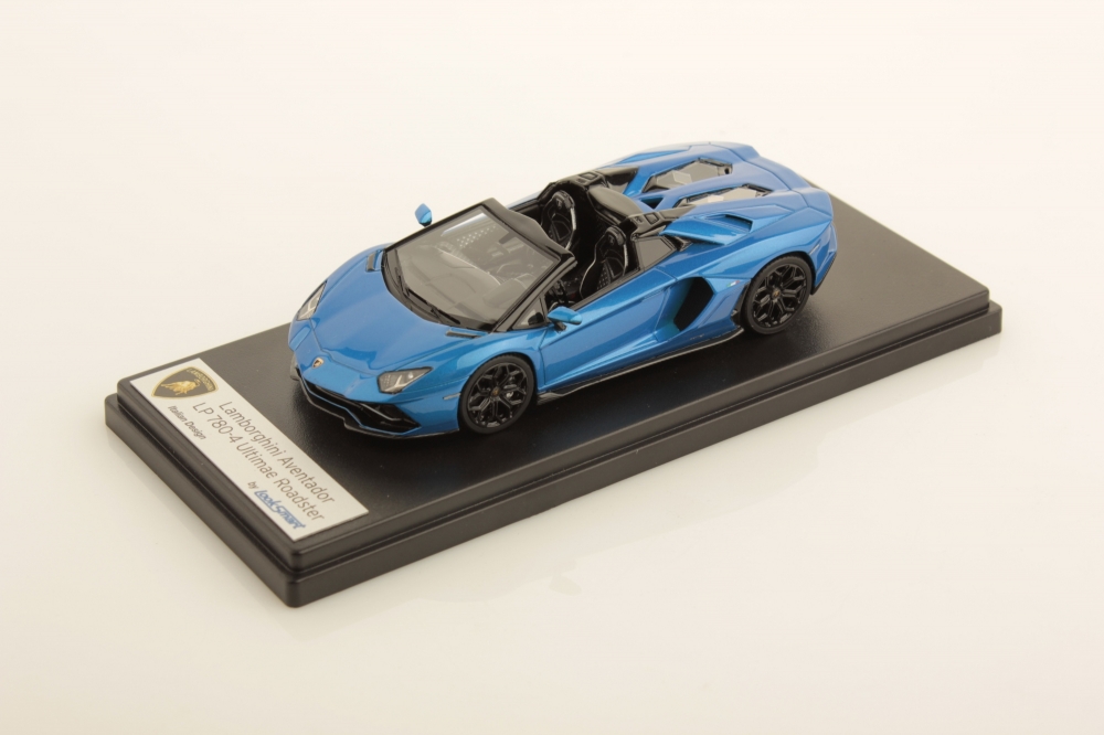 1:43 LAMBORGHINI Aventador Ultimae Roadster , blu tawaret - LS532A