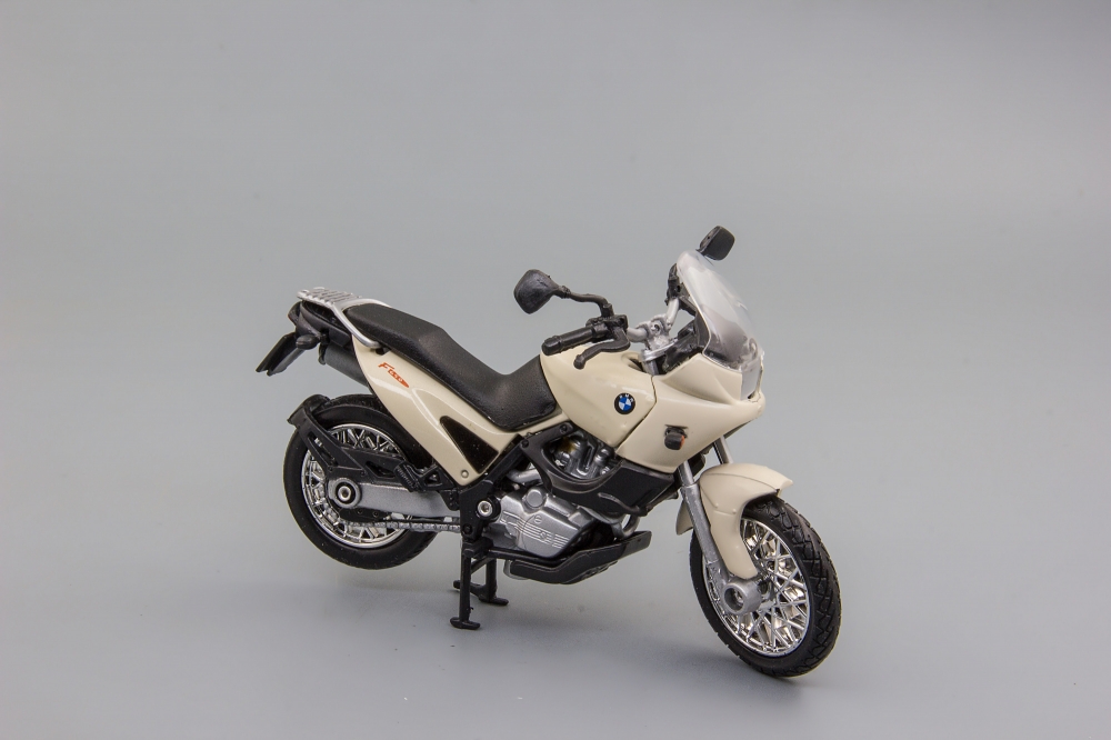 1:18 BMW F650ST, White - 76205/03