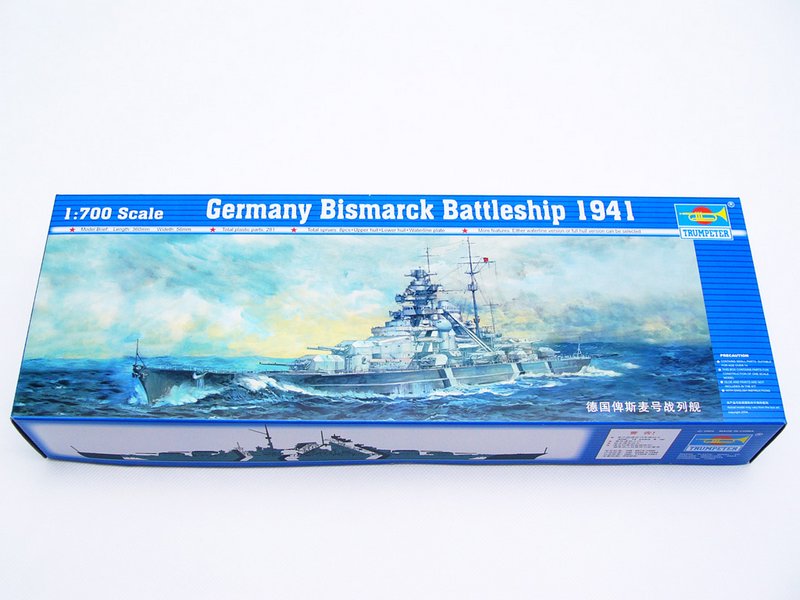 1:700 Сборная модель Немецкий линкор Bismarck (1941г.) - 05711