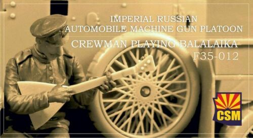 1:35 Сборная модель Фигуры Imperial Russian Automobile Machine Gun Platoon Crewman playing balalaika - F35-012
