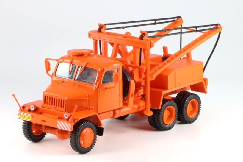 1:43 PRAGA V3S AV-3 эвакуатор, orange - KLN067
