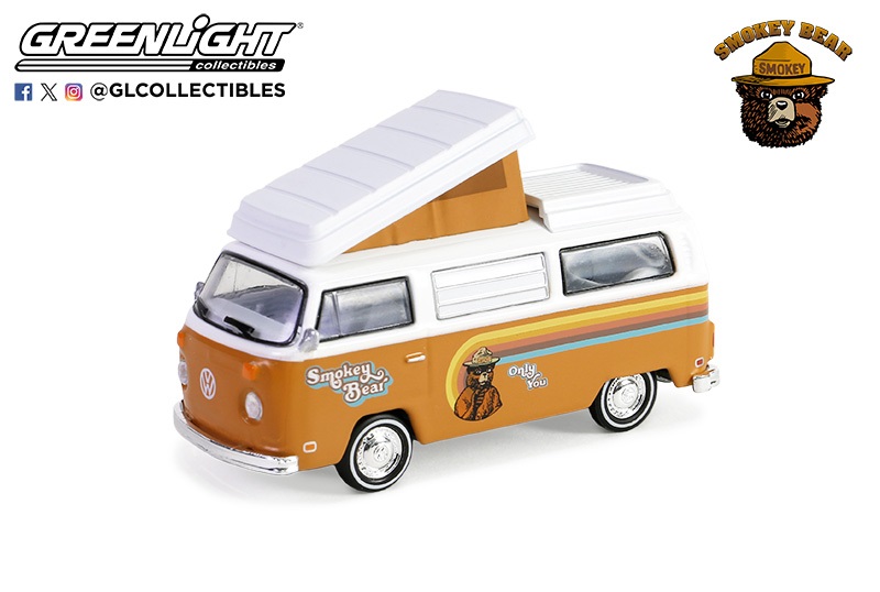 1:64 VOLKSWAGEN T2 Westfalia кэмпер с подъемной крышей 'Be My Guest But Please Only You Can Prevent Forest Fires!' (1974), Brown/White - 38060C