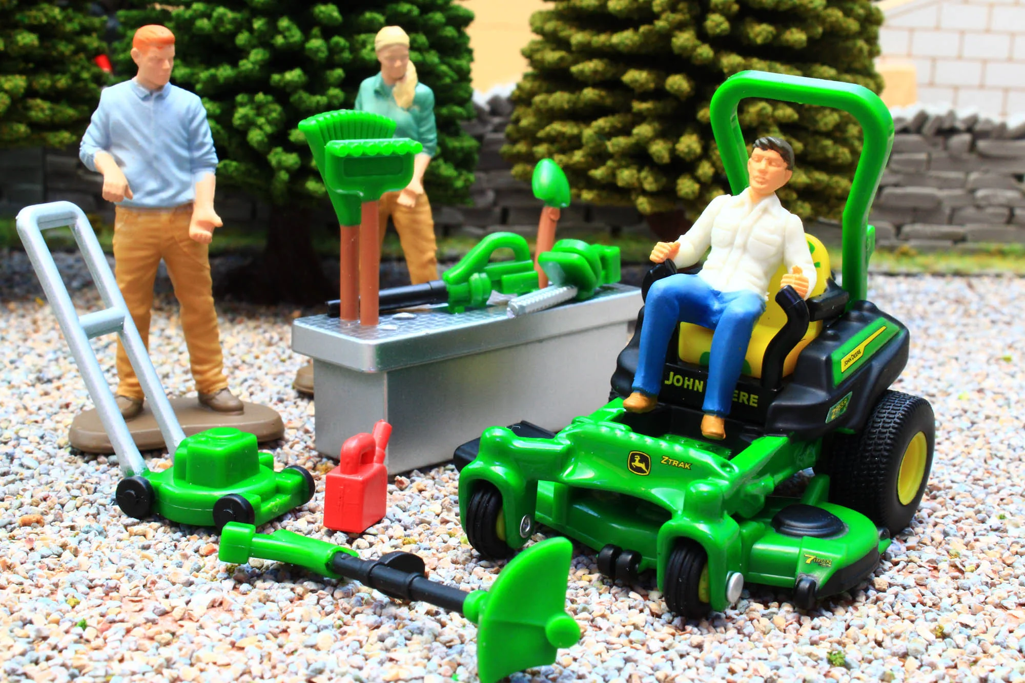 1:32 JOHN DEERE Set Garden Playset With Figures, Green - 43386