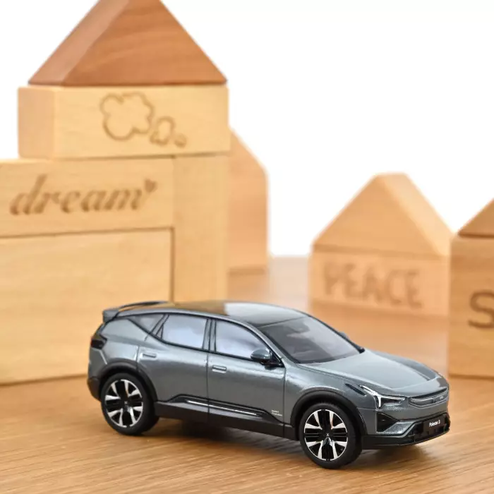 1:43 POLESTAR 3 (2024), Thunder - 873014