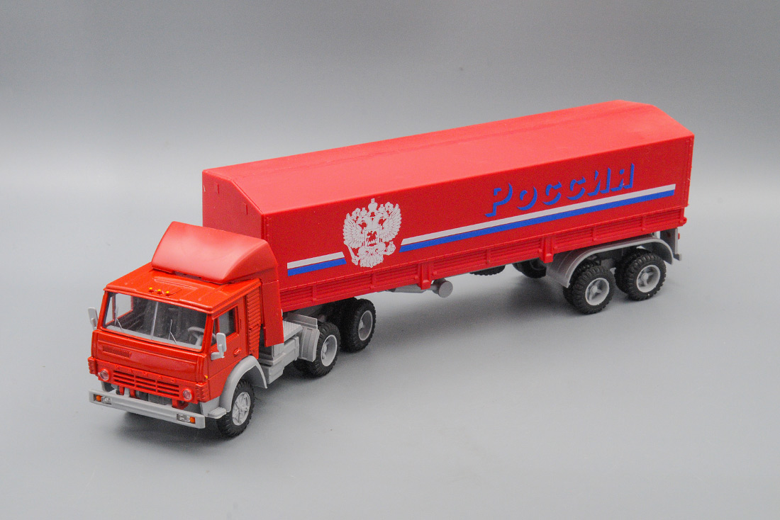1:43 Камский 5410 с полуприцепом и тентом, красный/серый 'Россия' - ELK-978