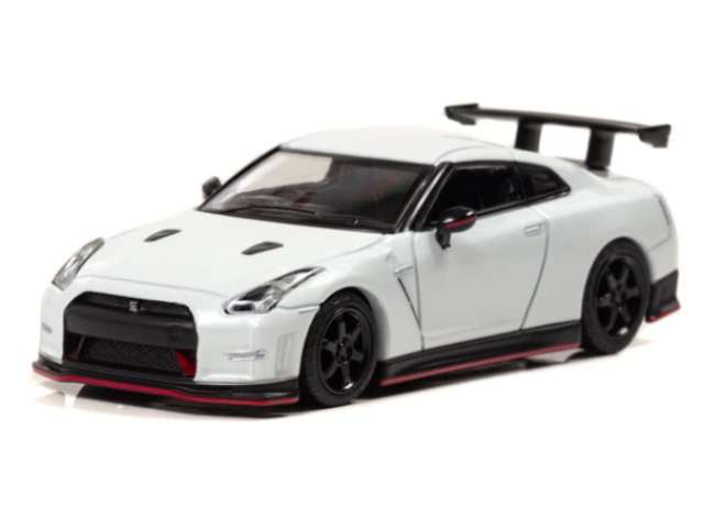 1:64 NISSAN GT-R Nismo N Attack Package(R35) (2015), pearl white - CN640017