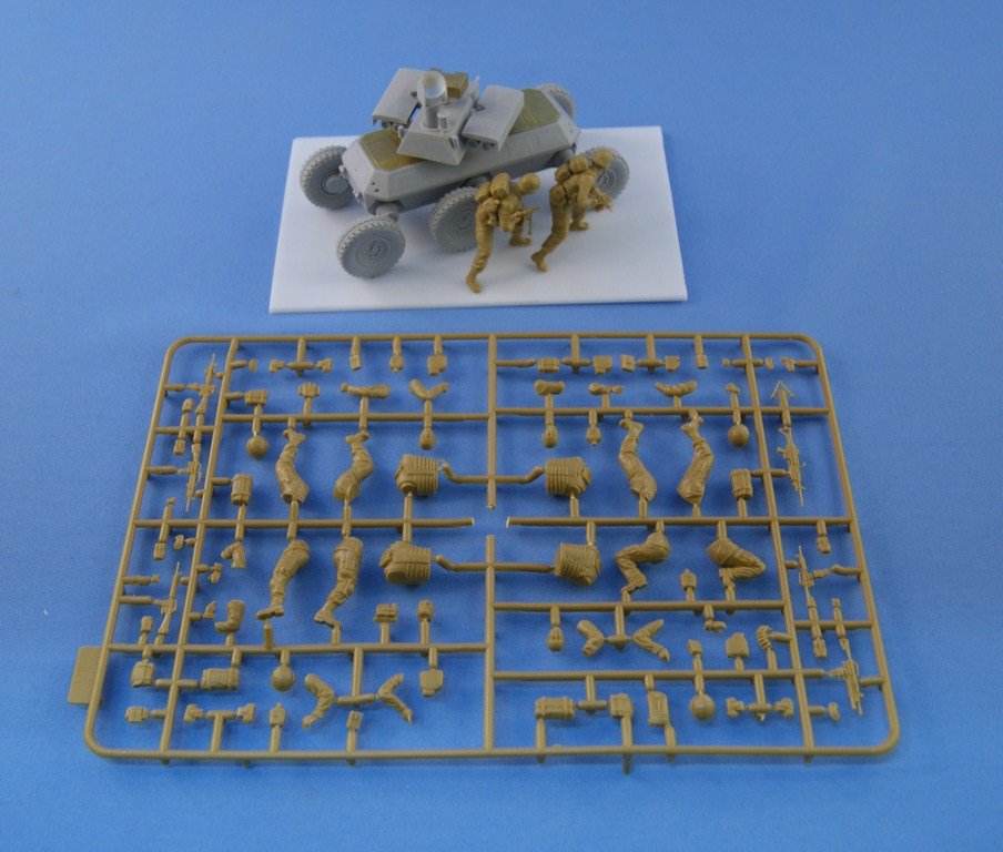 1:35 Сборная модель Американская роботизированная разведывательная платформа ARV-AL XM-1219 MULE (limited edition) - NS35002