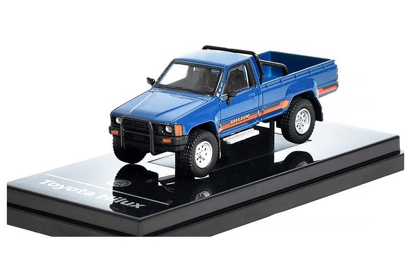 1:64 TOYOTA Hilux Single Cab (1984), blue - PA-55522