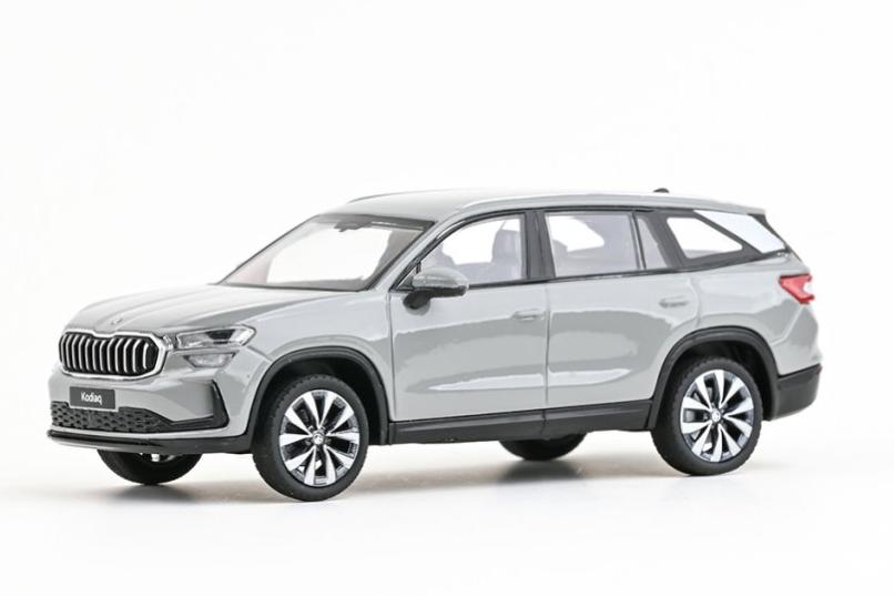 1:43 SKODA Kodiaq II (2023). light grey - 045CN