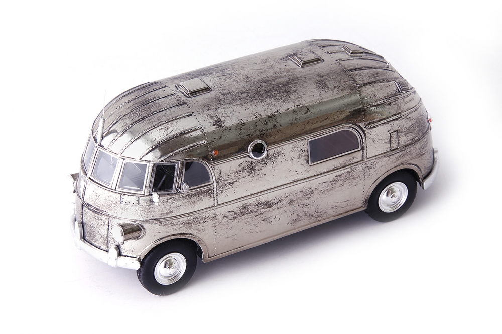 1:43 Hunt Hollywood House Car USA 1940 metallic silver - 09015