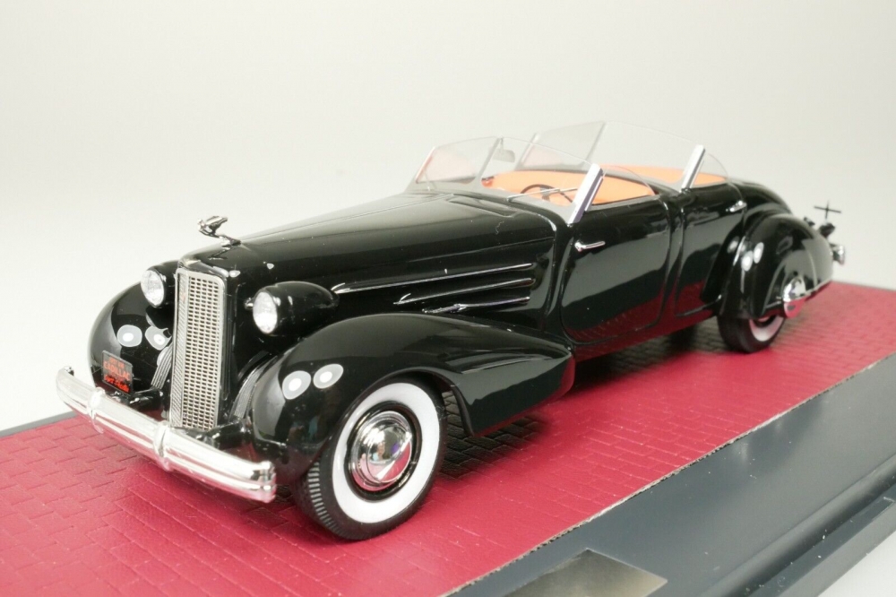 1:43 CADILLAC V16 Dual Cowl Sport Pheaton open (1937) , black - MX50301-101