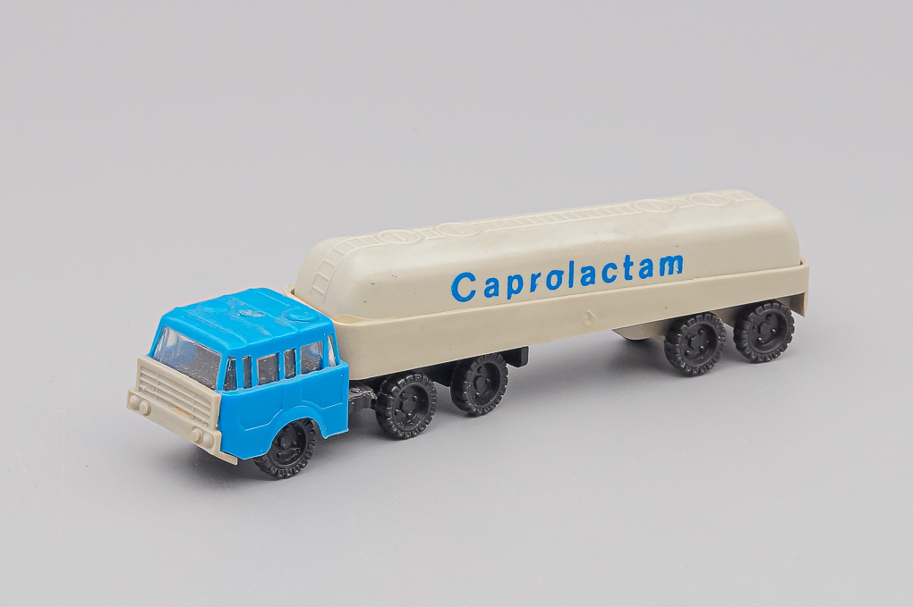 1:120 TATRA Tankwagen 'Caprolactam', blue / grey - LOT01322