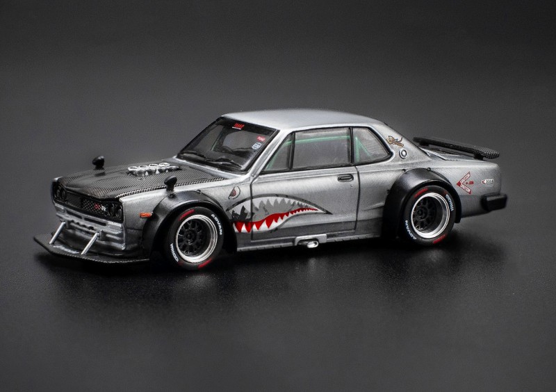 1:64 NISSAN Skyline GT-R V8 Drift *Hakosuka*, metallic silver - PRE005