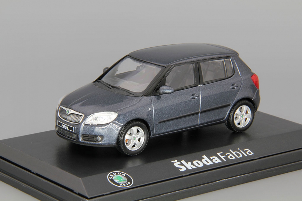 1:43 SKODA Fabia II 4-door (2007), dark grey metallic - 008CF