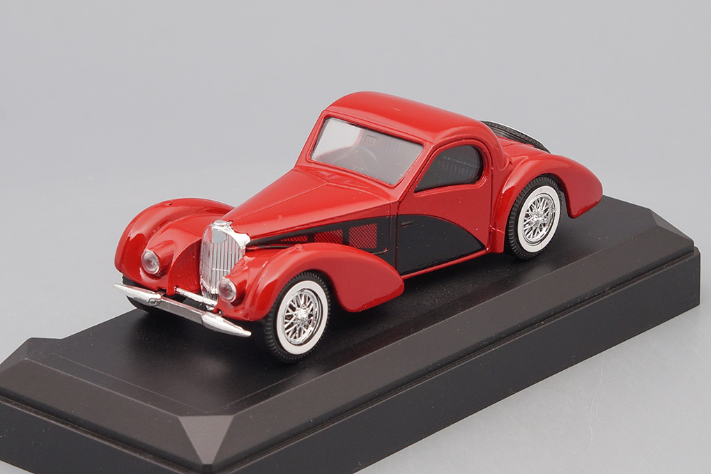 1:43 BUGATTI Atalante, red / black - S4088