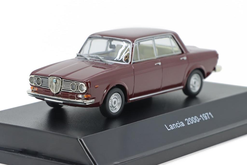 1:43 LANCIA 2000 Berlina (1971), dark red - STR509015