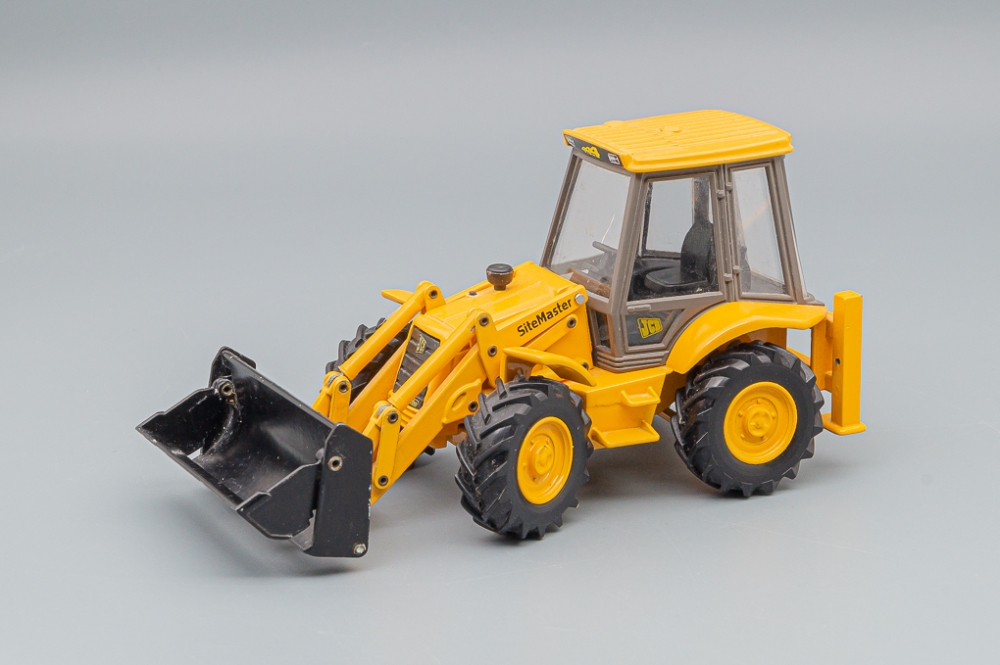 1:35 Погрузчик JCB, yellow / black - LOT00859