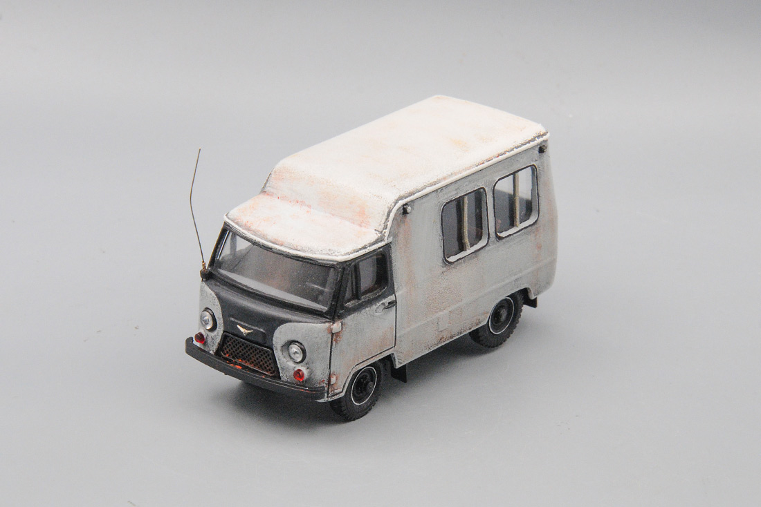 1:43 УАЗ Десна-2М, со следами эксплуатации - RG084