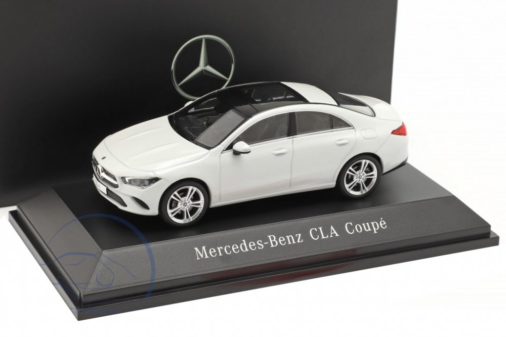1:43 Mercedes-Benz CLA (C118) - 2019 (digital white) - B66960470