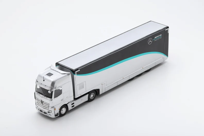 1:43 MERCEDES-BENZ Actros Mp4 1851 Truck Car Transporter Team Mercedes-amg Petronas F1 Formula One Season (2023), Silver Black Green - S8599