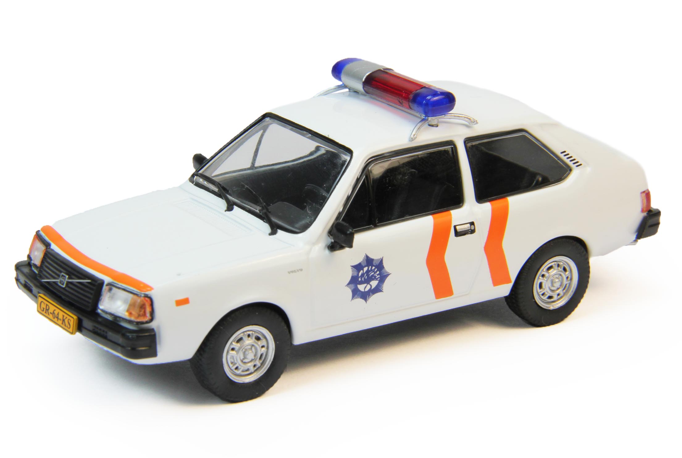 1:43 VOLVO 343, Полицейские Машины Мира 62, белый - PCW062