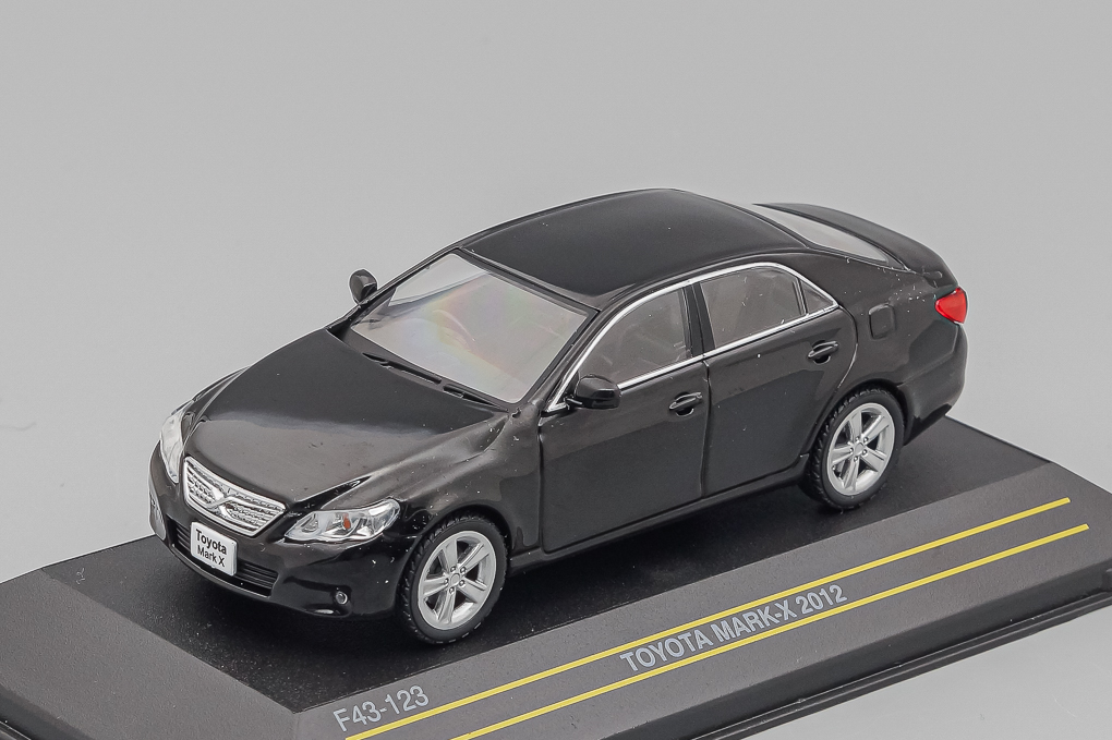 1:43 (Уценка!) TOYOTA Mark X 2012 (Toyota Camry), black - F43-123-Z1