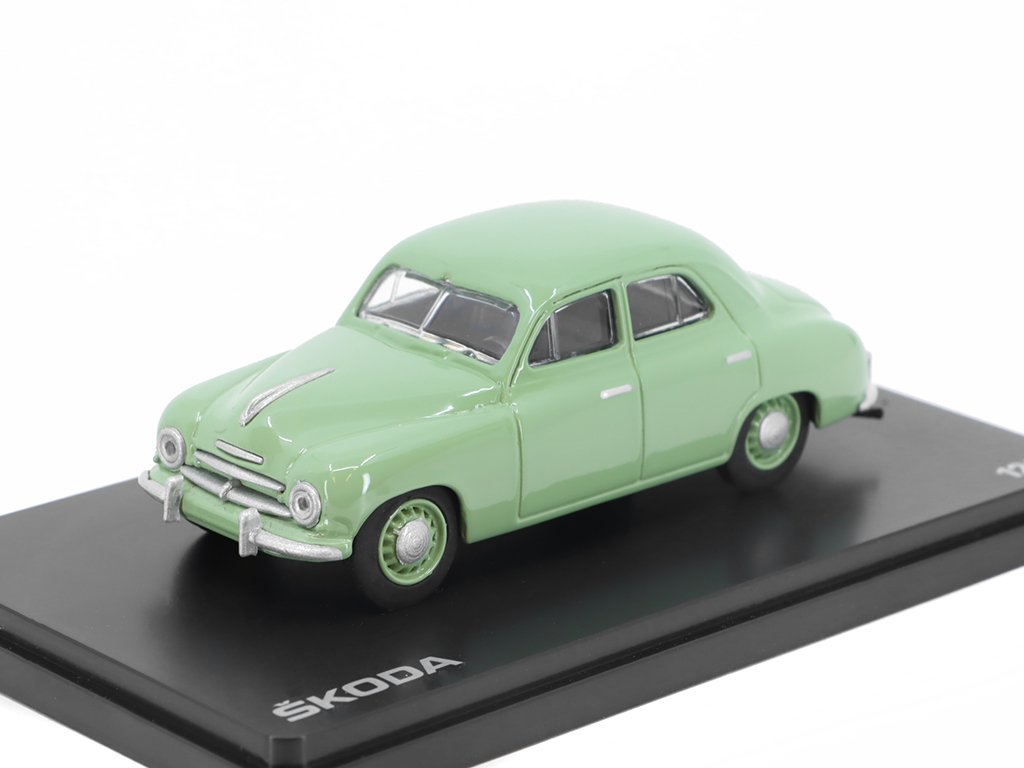 1:43 SKODA 1201 (1956) Hráškově Zelená - 711QP