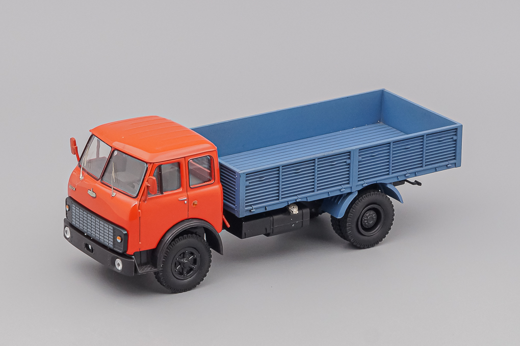 1:43 Минский 5335 бортовой, красный с голубым - H2861-X4